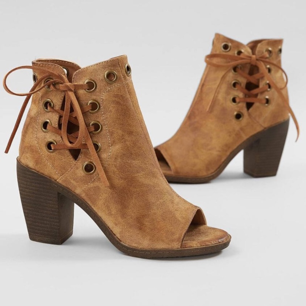 Gina Peep Toe healed Sandal